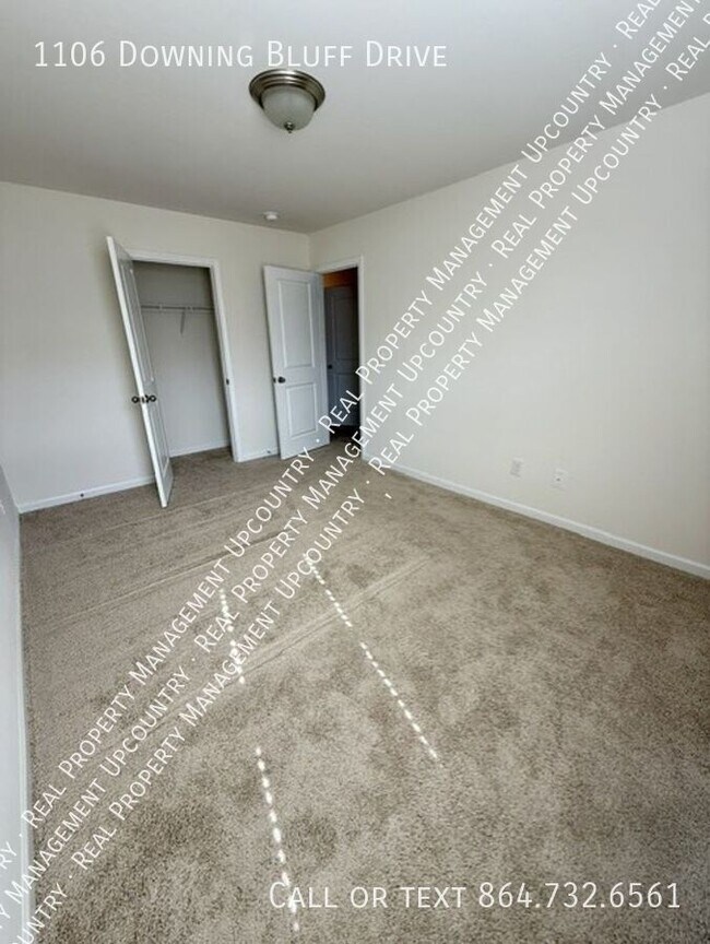 Building Photo - 1106 Downing Bluff Dr