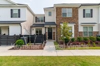 Building Photo - 605 Kathy Ann Way W