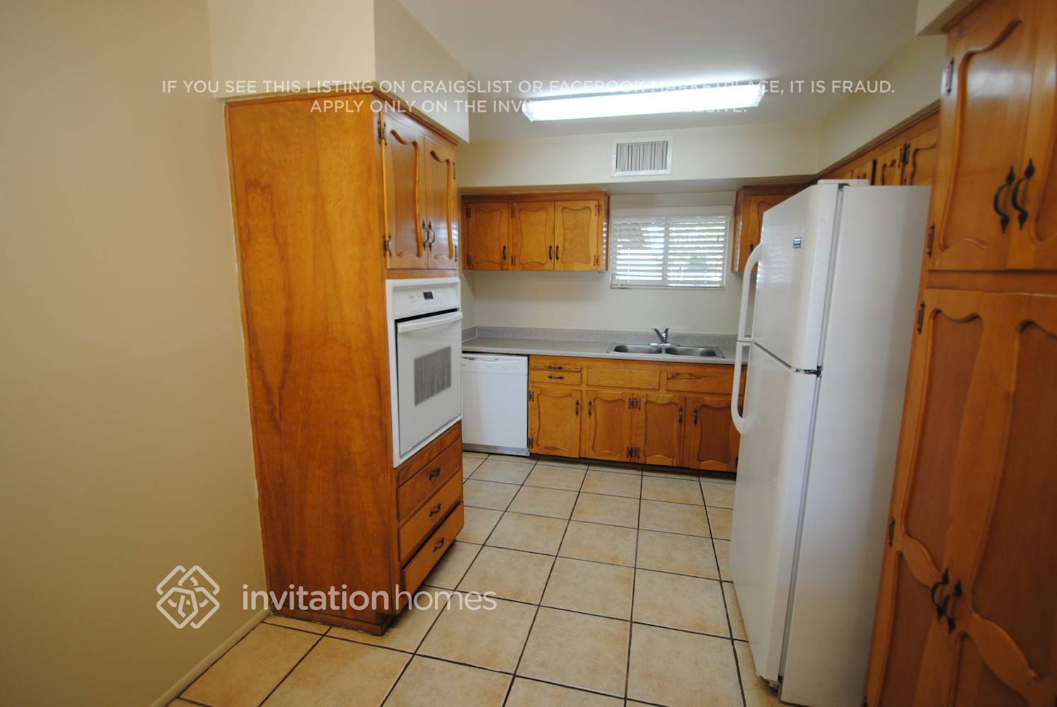 Building Photo - 6012 W Medlock Dr