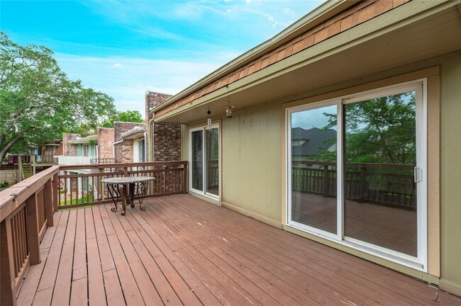 Building Photo - 3 Dorado Dr