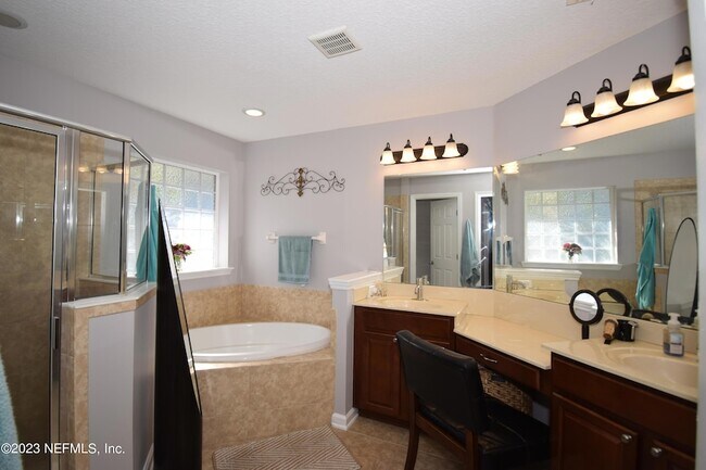Building Photo - 3055 Covenant Cove Dr