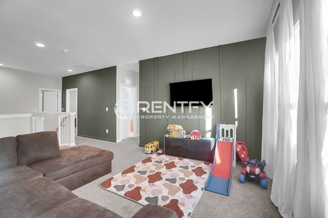 Building Photo - 211 Tetcott St