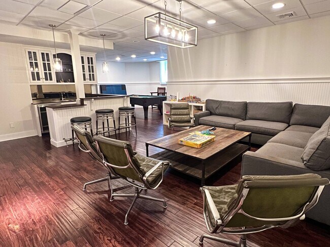 Building Photo - 118 Water Mill Towd Rd