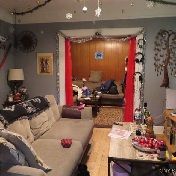 Building Photo - 540 Teall Ave