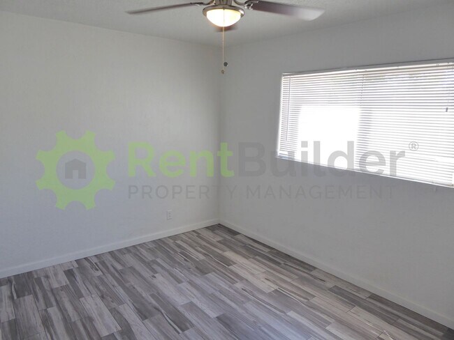 Building Photo - 3426 Smith Ave SE