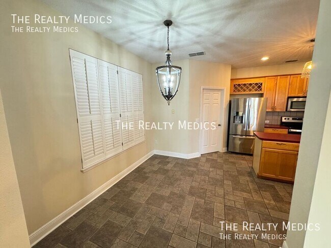 Building Photo - 2737 Scarborough Dr