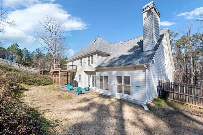 Building Photo - 3010 Lakeside Ct