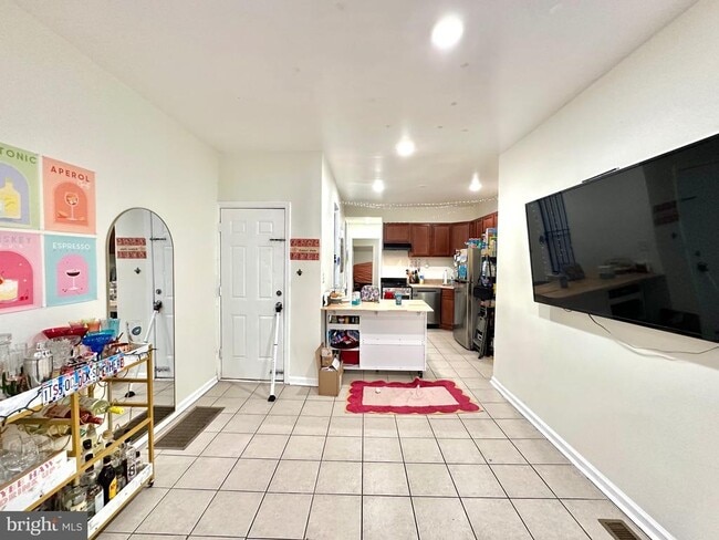 Primary Photo - 2128 N Carlisle St