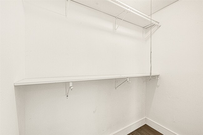 Building Photo - 969 Wakefield Dr