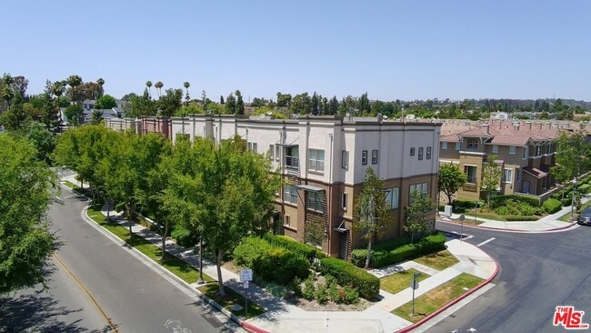 Building Photo - 2264 Clark Dr
