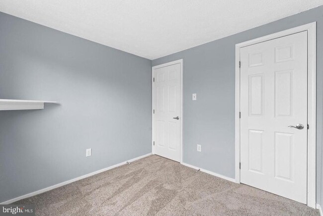 Building Photo - 8018 Covington Ave