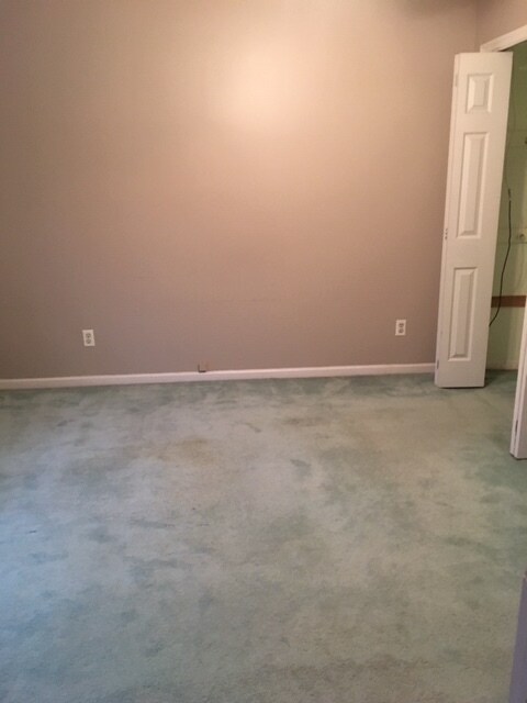 Building Photo - 742 3rd St