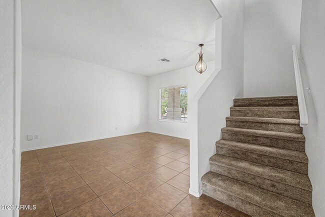 Building Photo - 14165 W Crocus Dr