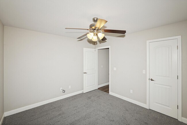 Building Photo - 15101 Helium Rd