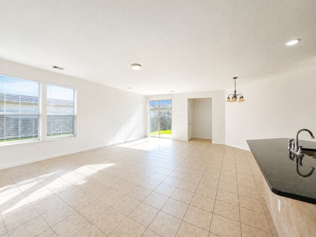 Building Photo - 18611 White Ash Ln