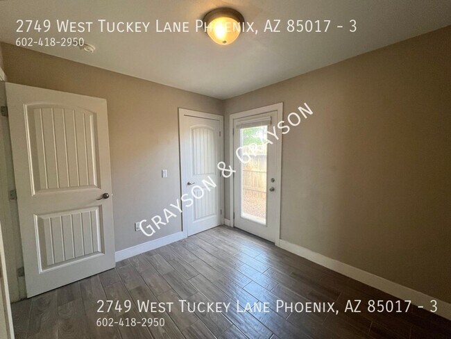 Building Photo - 2749 W Tuckey Ln