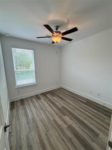 Building Photo - 1529 Creekside Dr