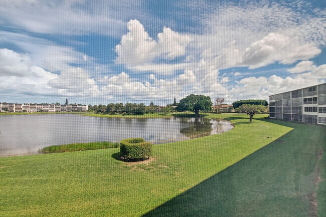 Building Photo - 2015 Cornwall A