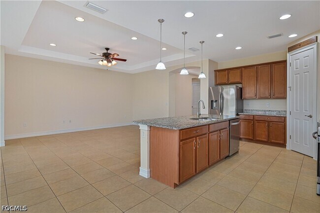 Building Photo - 3899 Eldon St