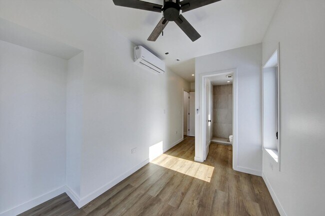 Building Photo - AMAZING NEW CONSTRUCTION UNIT NEAR DOWNTOWN