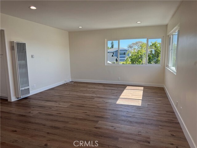 Building Photo - 4014 S Gaffey St