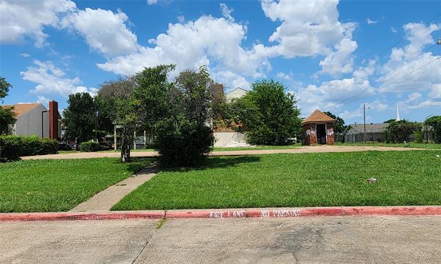 Building Photo - 10500 Lake June Rd