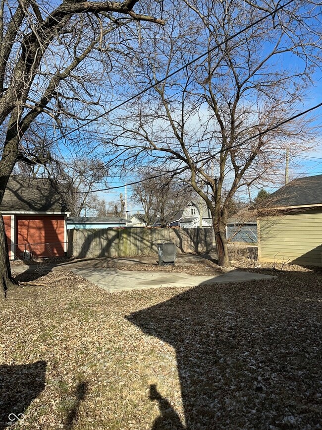 Building Photo - 1836 E Minnesota St