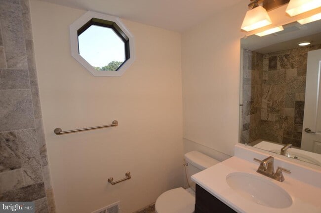 Building Photo - 12328 Chalford Ln