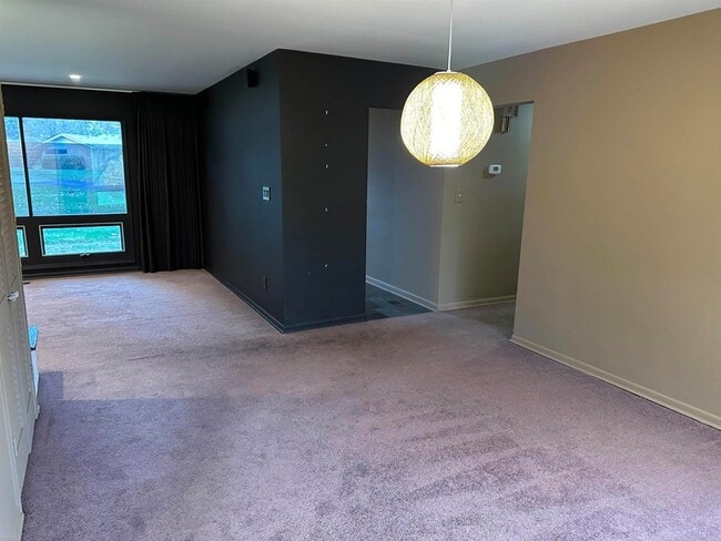 Building Photo - 5839 Blandford Ct