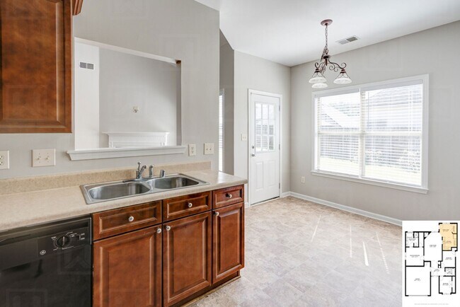 Building Photo - 3-Bed 2-Bath Gem in Moody