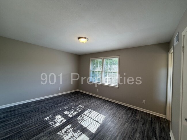 Building Photo - 2658 Galaxie St