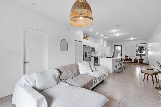 Building Photo - Northwest 104th Avenue, Doral, FL 33178 - 3 BR 2 BA condo