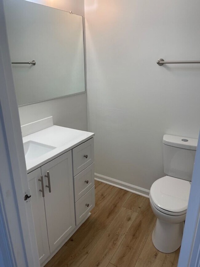 Building Photo - FOR RENT - VIRGINIA BEACH / GREAT NECK RD