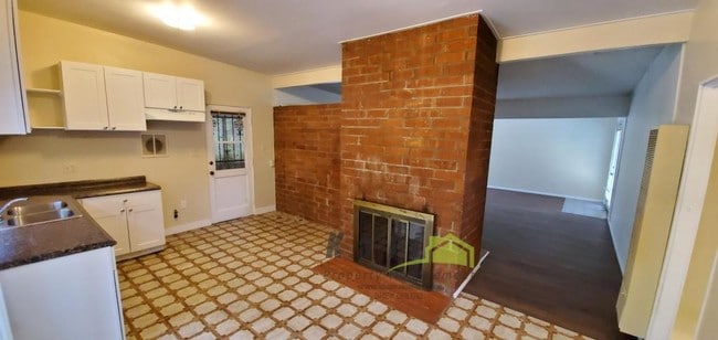 Building Photo - 941 Cuyamaca Ave