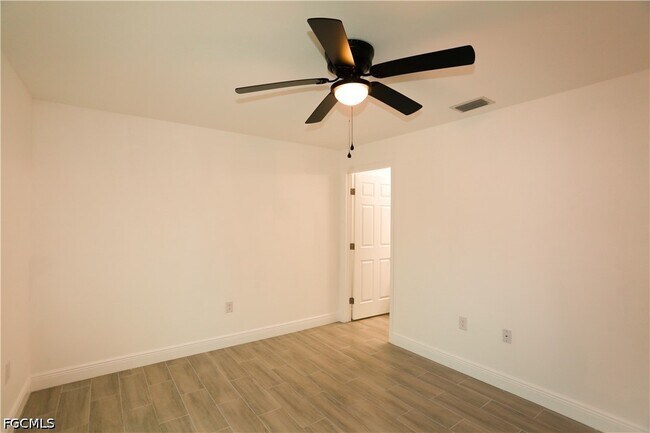 Building Photo - 917 Graystone Ave