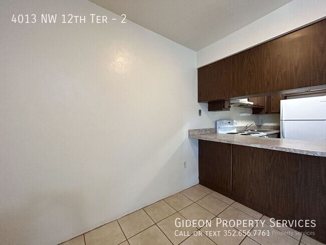Building Photo - 4013 NW 12th Terrace