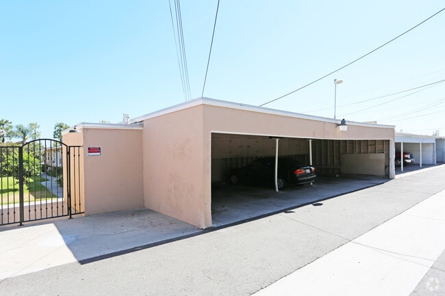 Building Photo - Civic Center Apartments