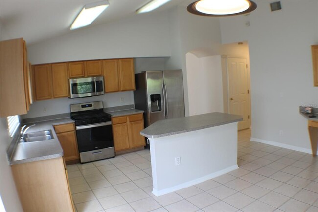 Building Photo - 31321 Wrencrest Dr