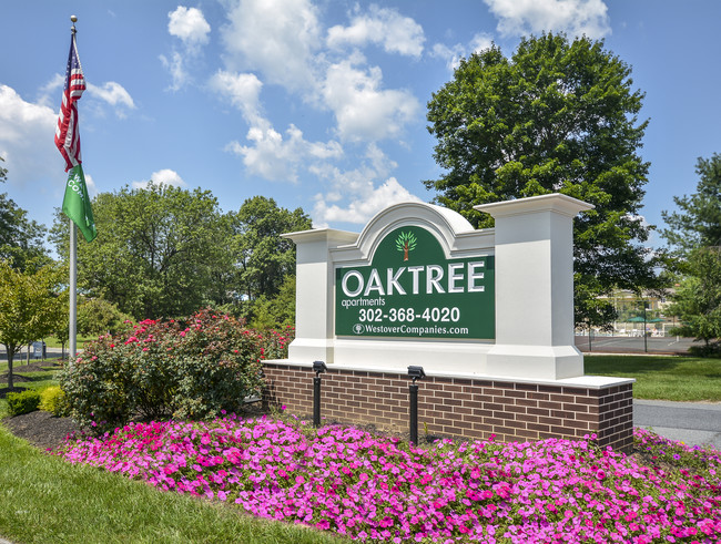 Building Photo - OakTree Apartments