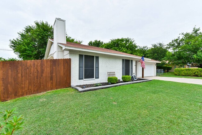 Building Photo - 1602 Missouri Ave