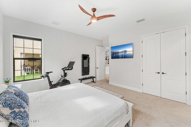 Building Photo - 2300 Addison Dr