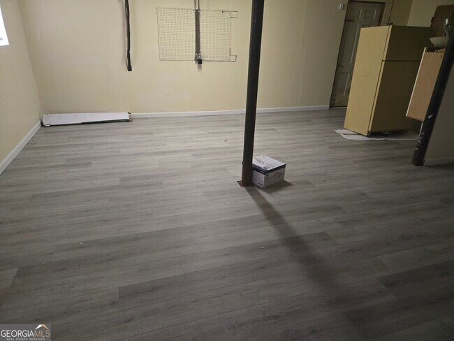 Building Photo - 4749 Big Valley Rd