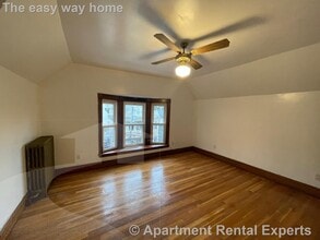 Building Photo - 145 Lowell St