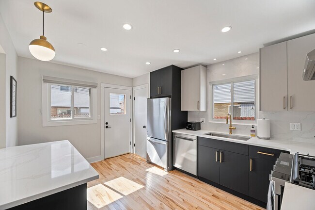 Building Photo - 9084 Barberry Ln