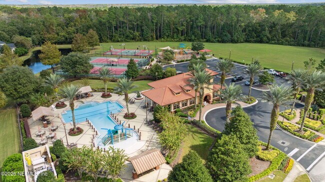 Building Photo - 470 Servia Dr