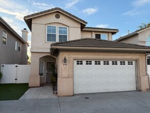 Building Photo - 440 Hart Dr