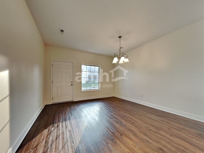 Building Photo - 2300 Madeline vine ln