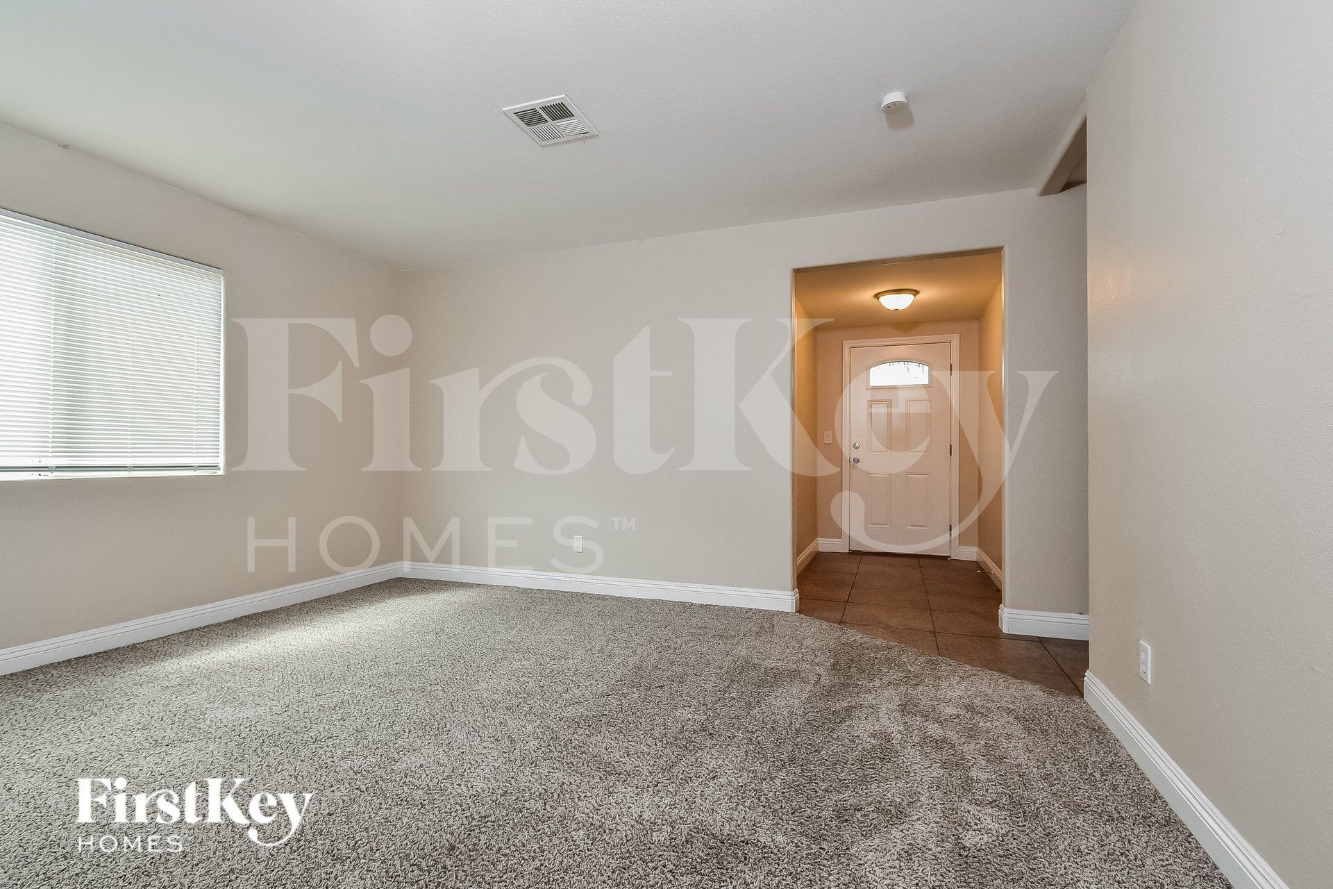 Building Photo - 301 Kings Ave