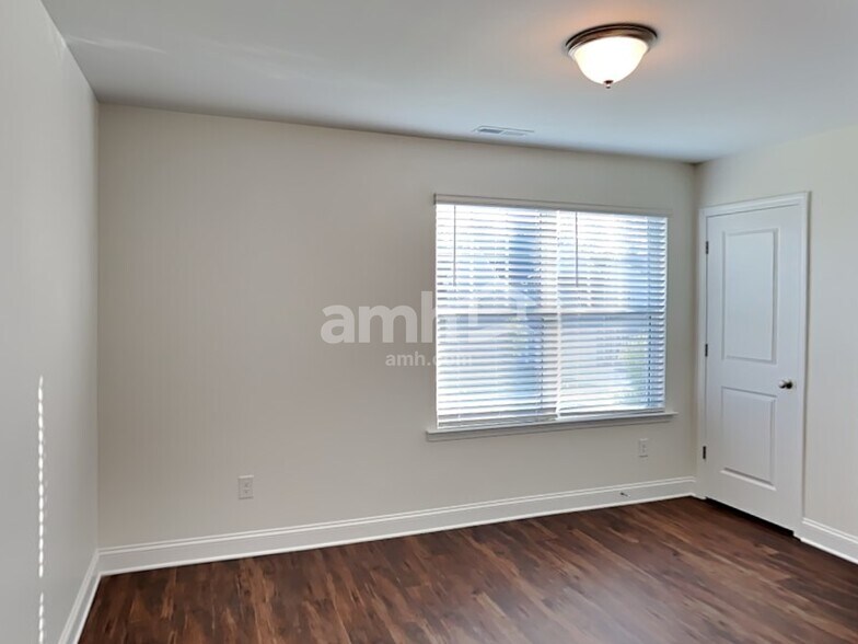 Building Photo - 1310 Bethany Dallas Dr