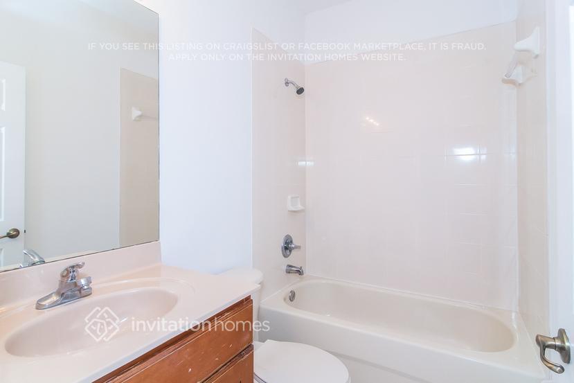 Building Photo - 9141 SW 152nd Ct